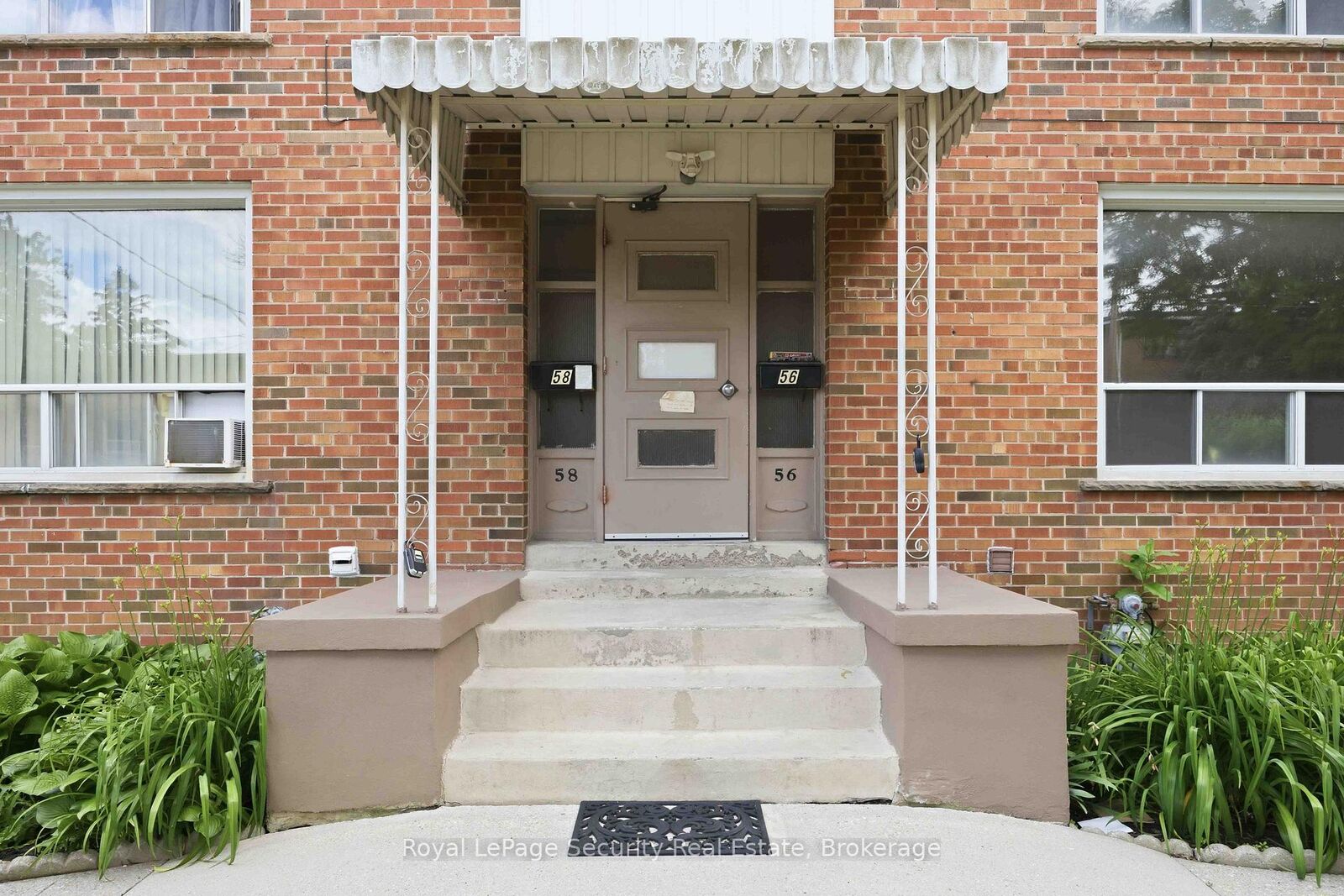 Property Photo: 58 Leduc Drive 3 ON M9W 2A9
