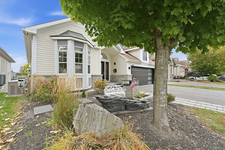 Property Photo:  443 Landswood Way  ON K2S 0A4 
