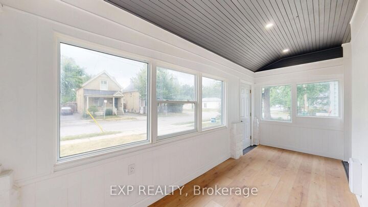 Property Photo:  686 Elias Street  ON N5W 3N7 