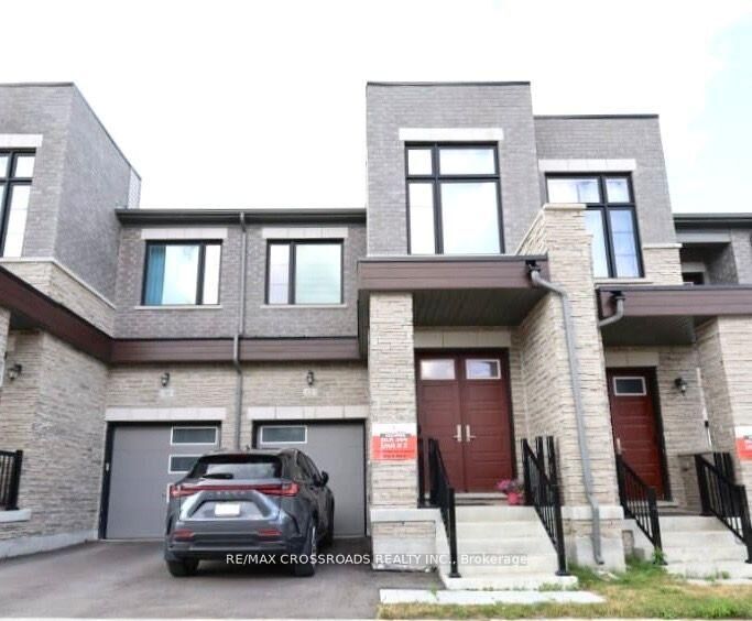 Property Photo:  12 Schmeltzer Crescent  ON L4E 1A2 