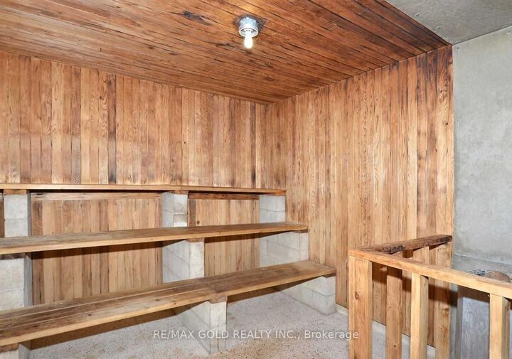 Property Photo:  390 Dixon Road 1603  ON M9R 1T4 