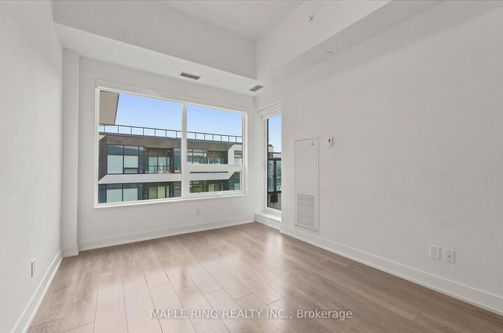 Property Photo:  2485 Taunton Road 450  ON L6H 3R8 