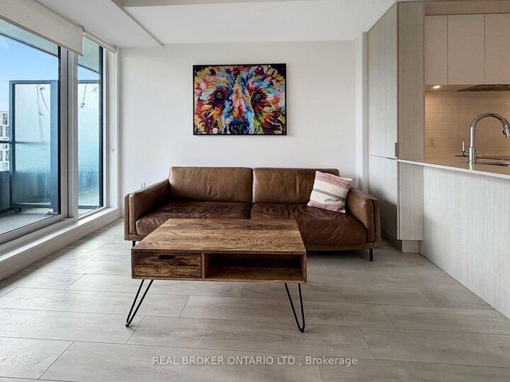 Property Photo:  225 Sumach Street 2412  ON M5A 0P8 