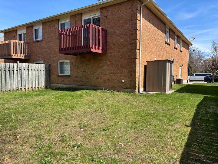 Property Photo:  36 Porritt Street A  ON L4N 6Y3 