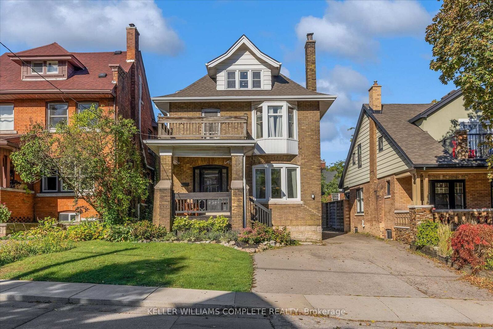 Property Photo:  52 Fairmount Avenue  ON L8P 3Z5 