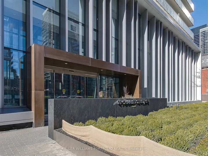 Property Photo:  50 Charles Street E 5305  ON M4Y 0C3 
