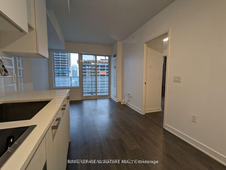 Property Photo: 195 Redpath Avenue 3011 ON M4P 0E4