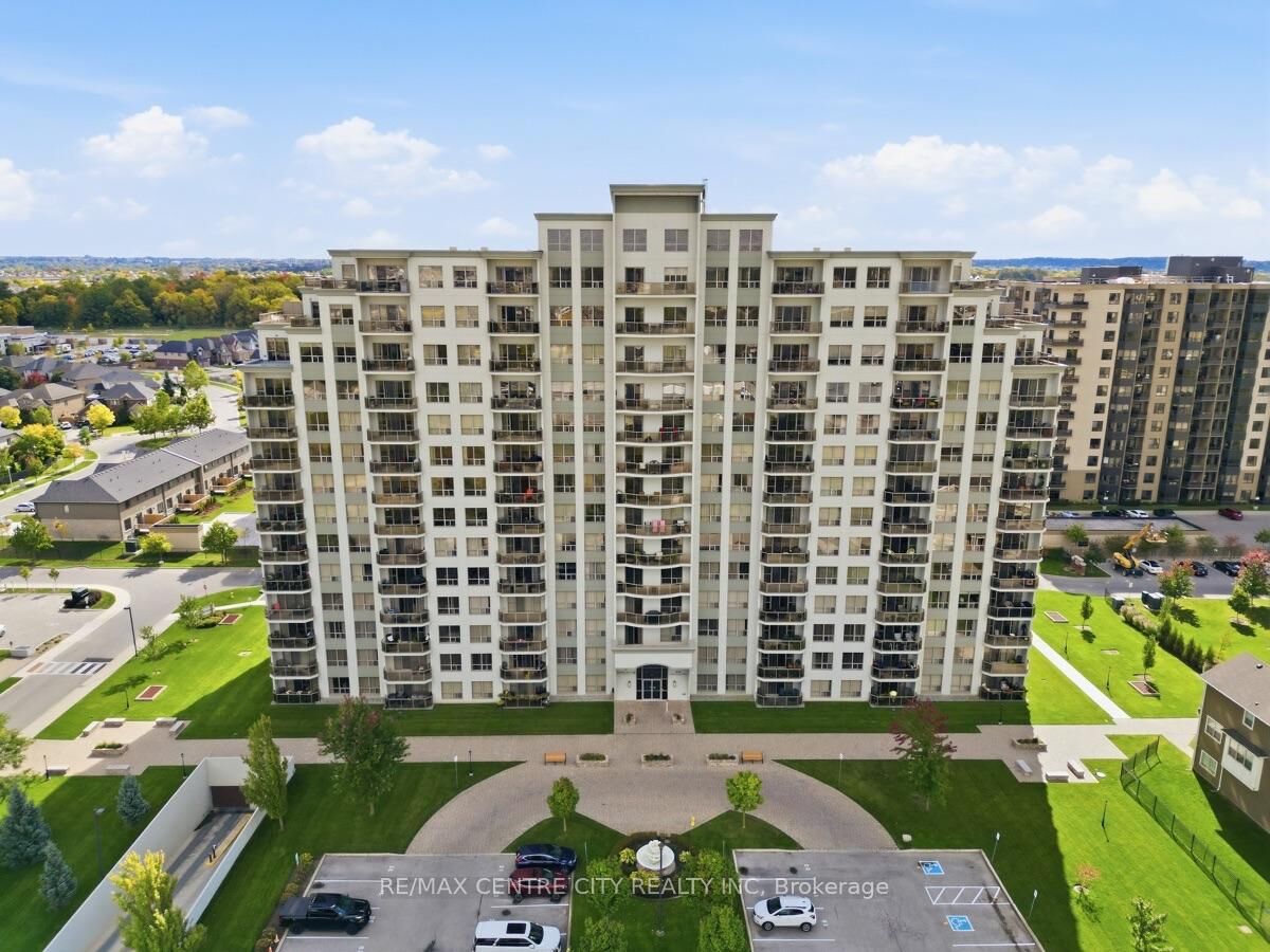 Property Photo:  1030 Coronation Drive 903  ON N6G 0G5 