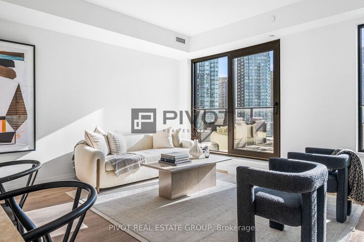 Property Photo:  4015 The Exchange N/A 1307  ON L5B 0N9 