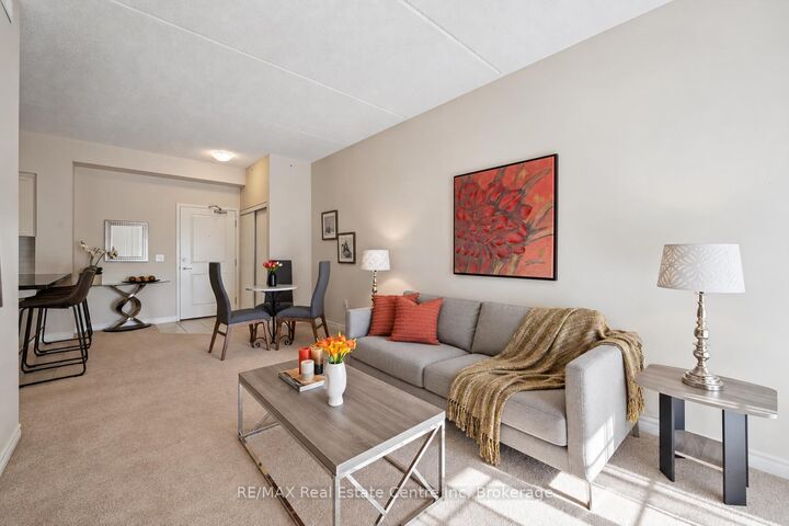 Property Photo:  1077 Gordon Street 134  ON N1G 0E3 