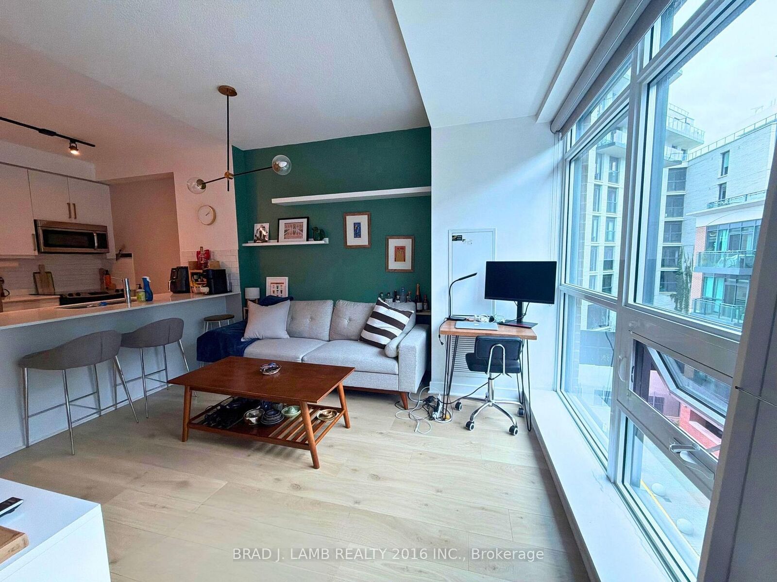 Property Photo:  1171 Queen Street 603  ON M6J 0A5 