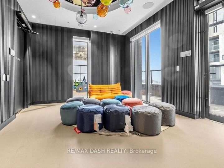 Property Photo:  20 Soudan Avenue 1004  ON M4S 0E2 
