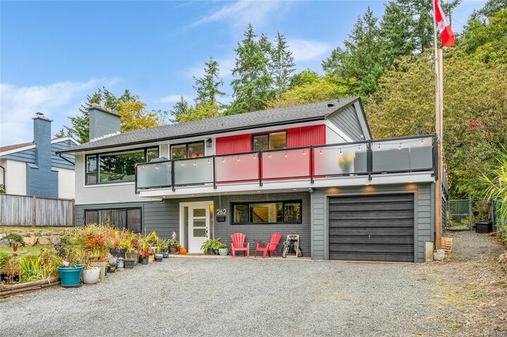 Property Photo:  262 Villa Rd  BC V9T 2P5 