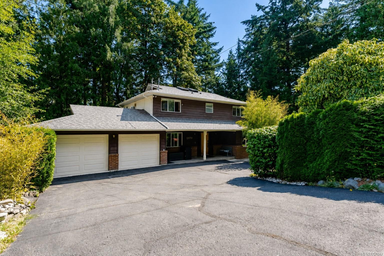 Property Photo:  1970 Lands End Rd  BC V8L 5J2 