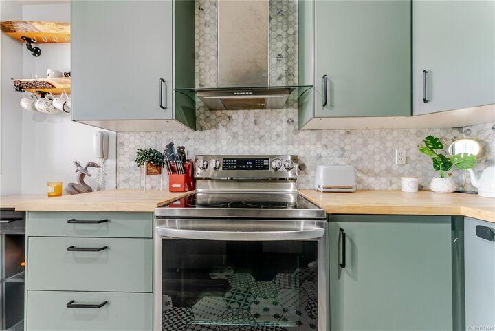 Property Photo:  3460 Quadra St #203  BC V8J 1G6 