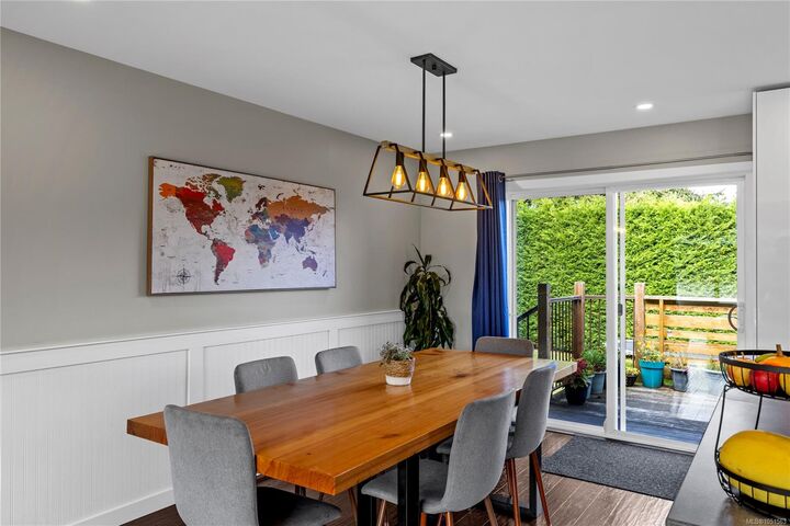 Property Photo:  107 Moss Ave  BC V9P 1L5 