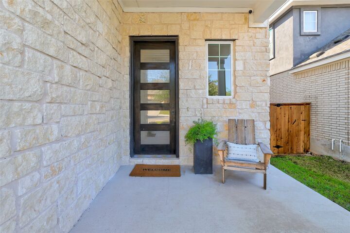Property Photo:  1304 Kneehigh Lane  TX 78633 