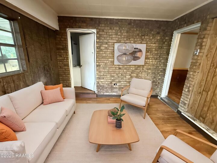 Property Photo:  606 Veterans Drive  LA 70520 