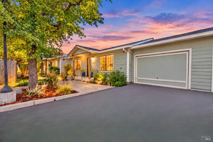 Property Photo:  21 Natalie Circle  CA 94952 