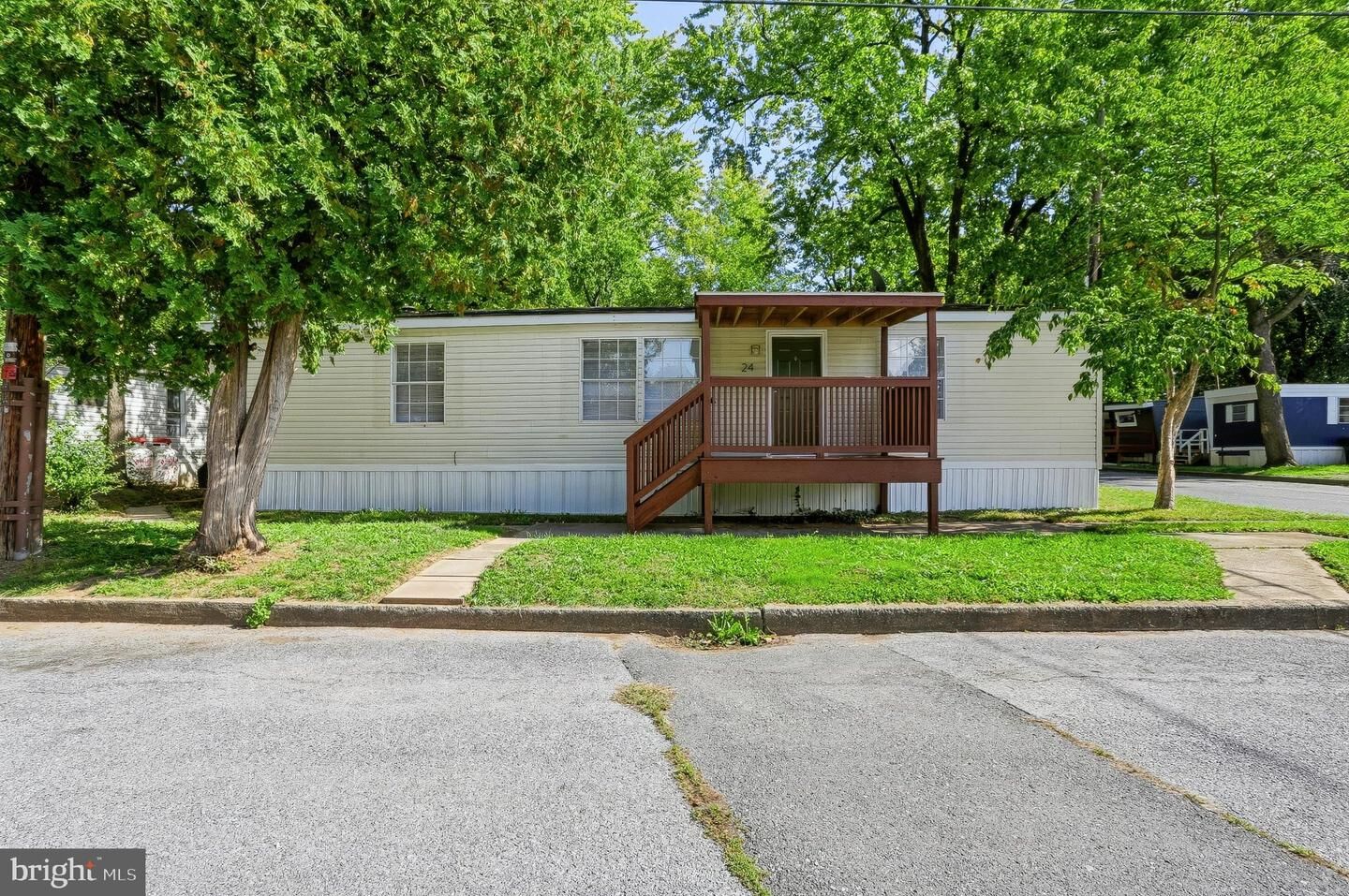 Property Photo:  24 Willow Street  PA 17034 