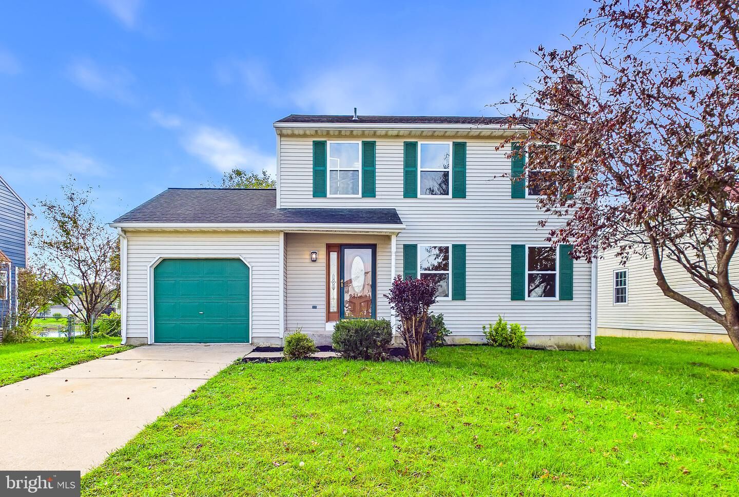 Property Photo: 506 Mason Drive DE 19720