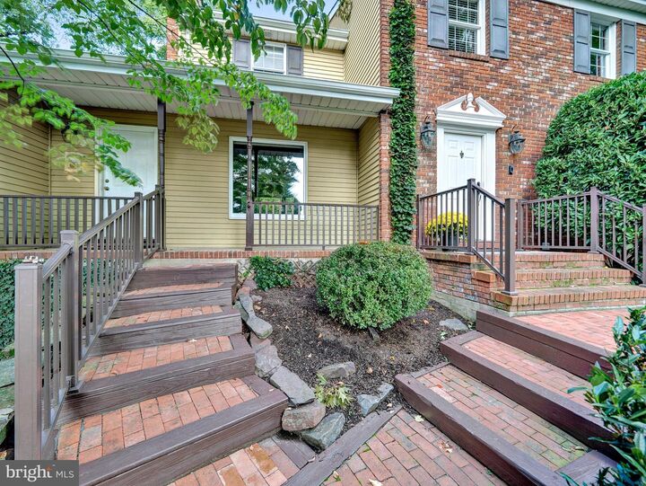 Property Photo:  12 Twining Lane  NJ 08628 
