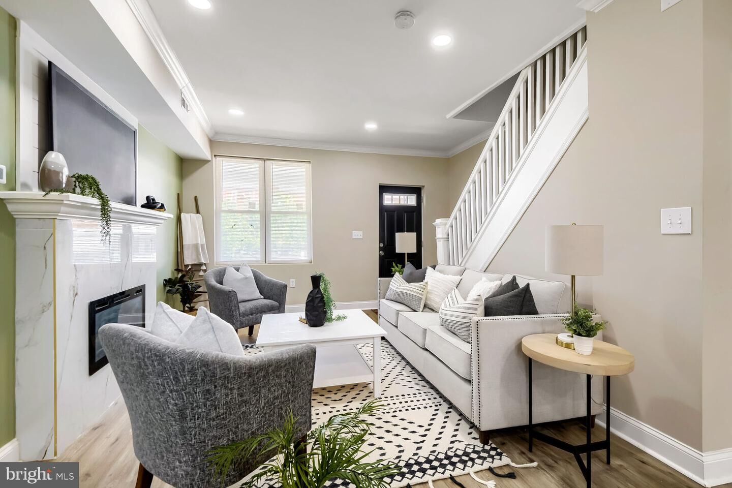 Property Photo:  2560 Robb Street  MD 21218 