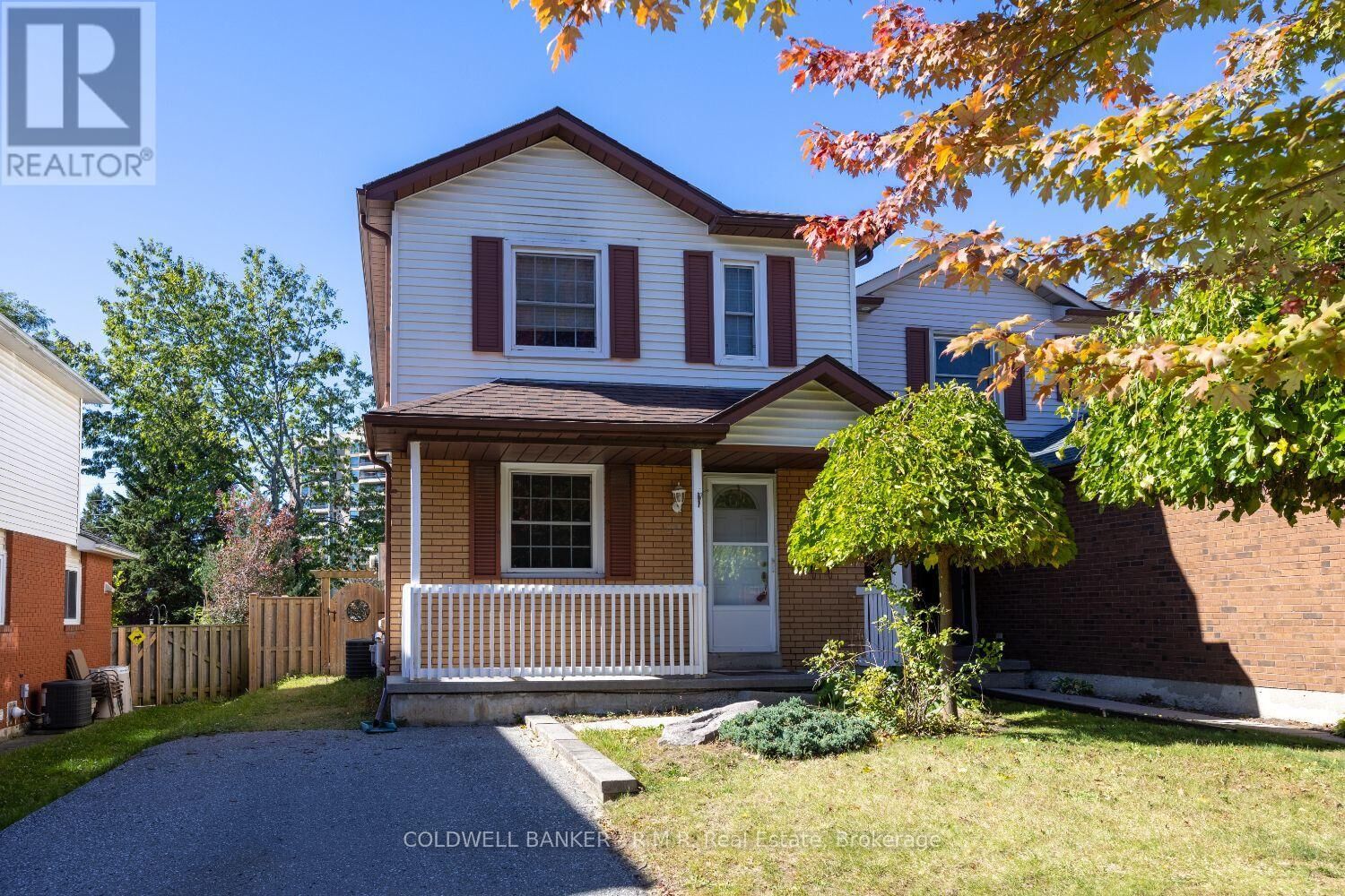 Property Photo:  385 Trailridge Crescent  ON L1K 1Y5 