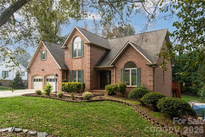 Property Photo: 4943 Elmhurst Drive NE NC 28601