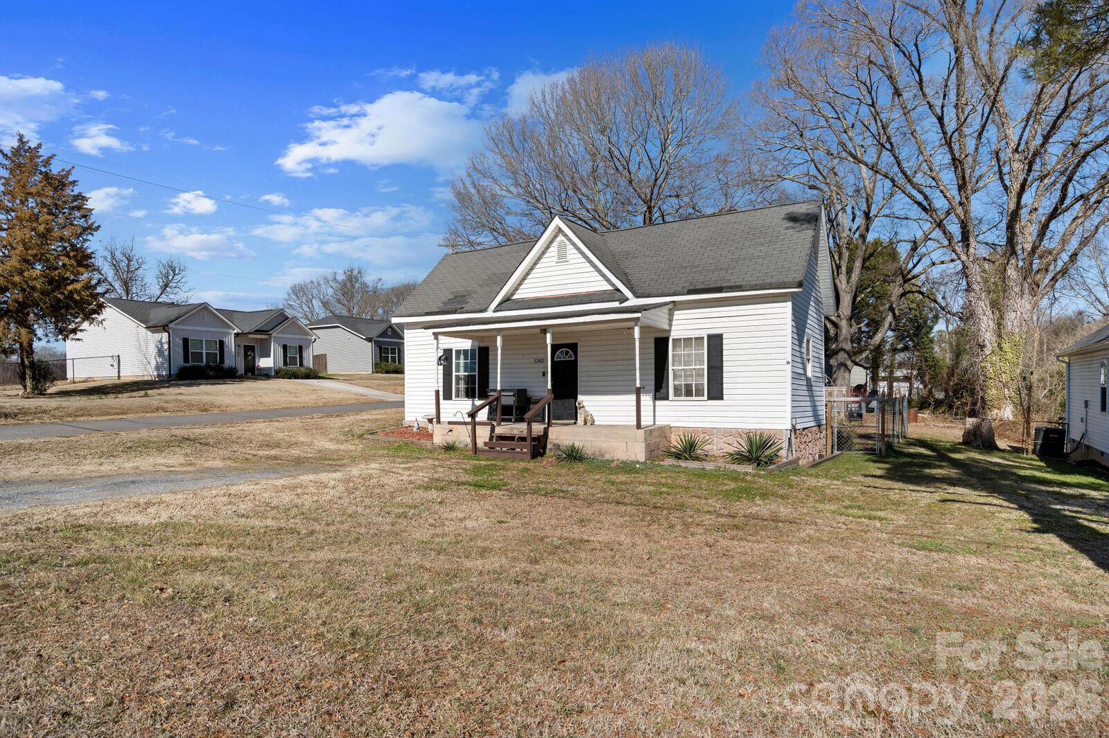 Property Photo: 1242 W Airline Avenue NC 28052