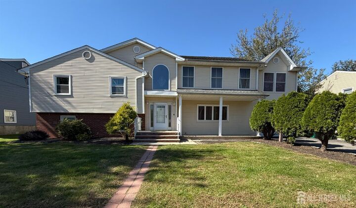 Property Photo:  3 E Charles Court  NJ 08820 