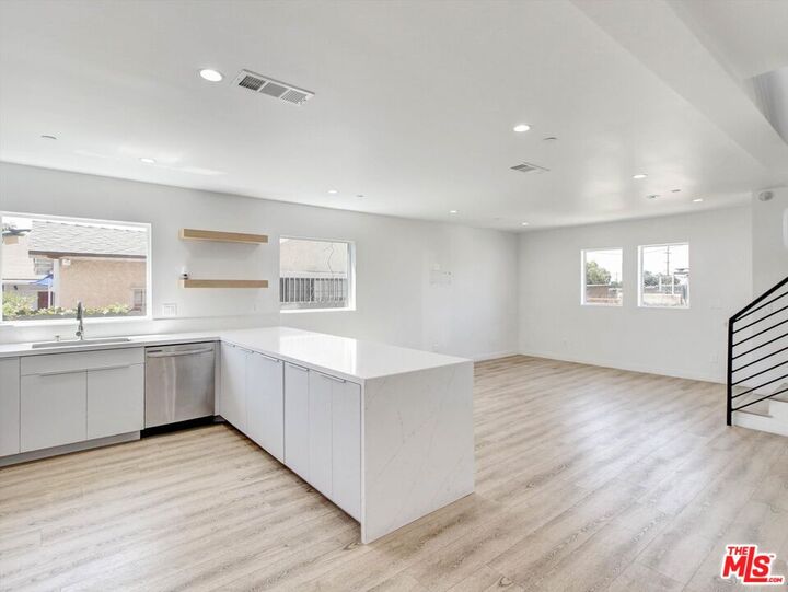 Property Photo:  772 N Eastman Ave  CA 90063 