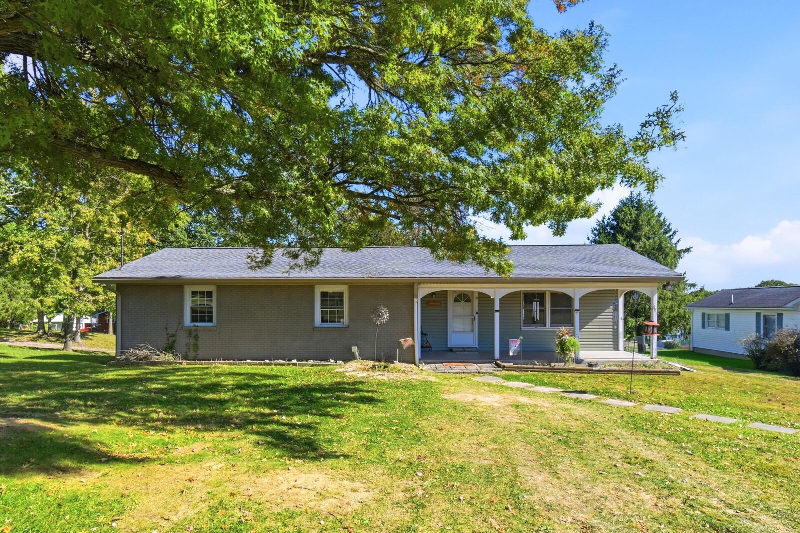 Property Photo:  48 Shandon Avenue  OH 43701 