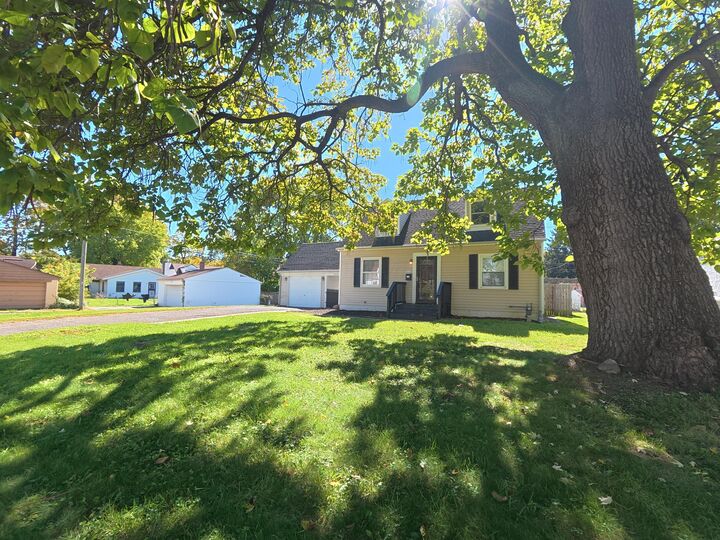 Property Photo:  2235 Barrymore Avenue  OH 43219 