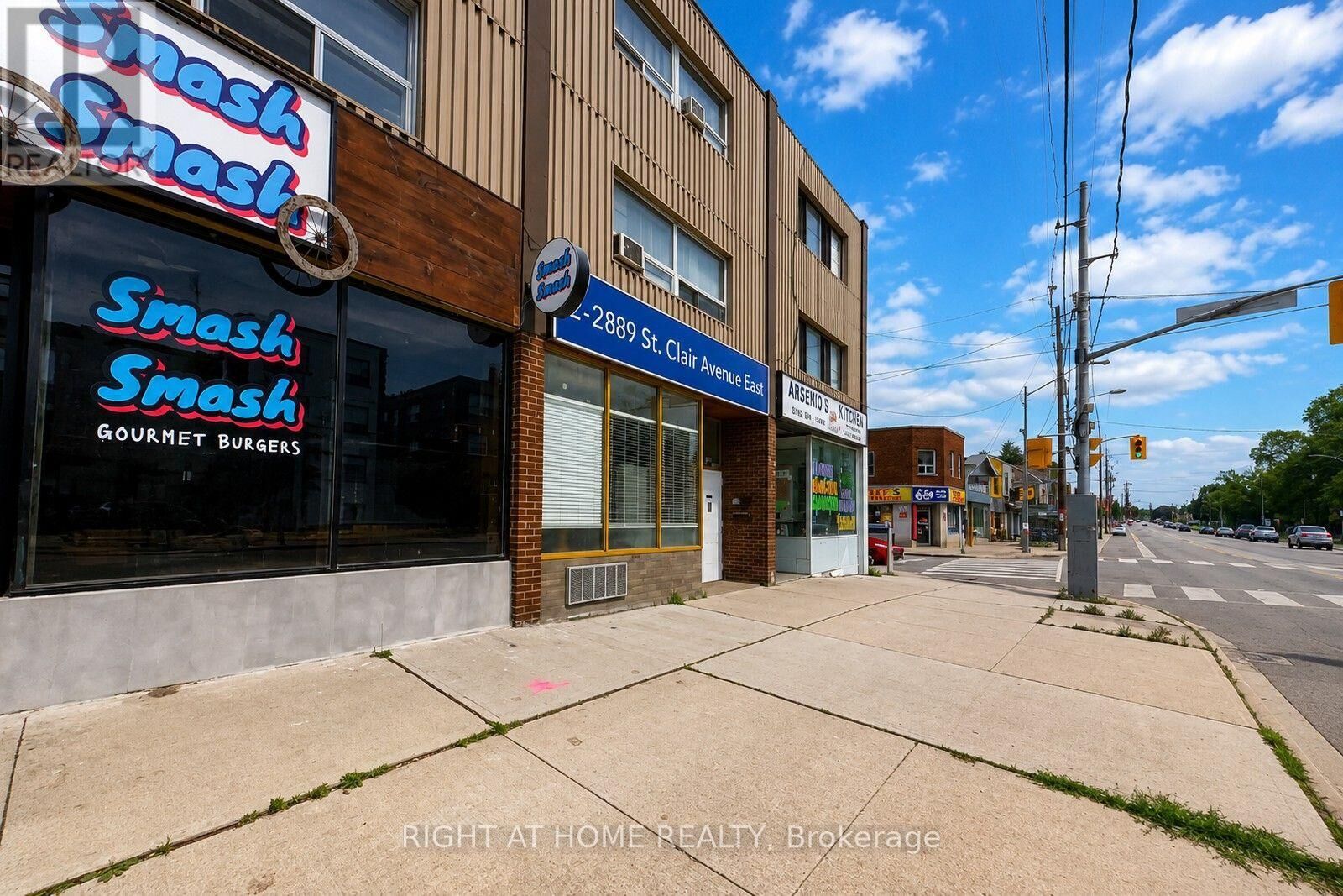 Property Photo:  2889 St Clair Avenue East C  ON M4B 1N5 