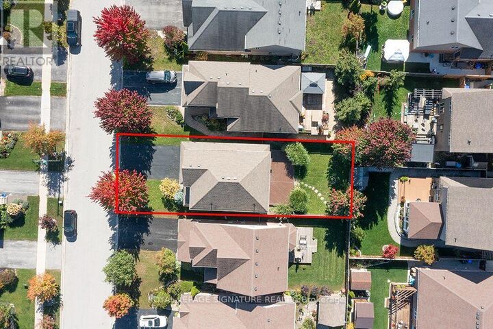 Property Photo:  32 Davis Street  ON L4P 3T8 