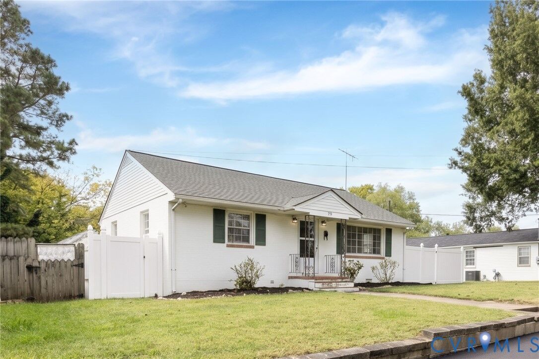 Property Photo:  332 S 19th Avenue  VA 23860 