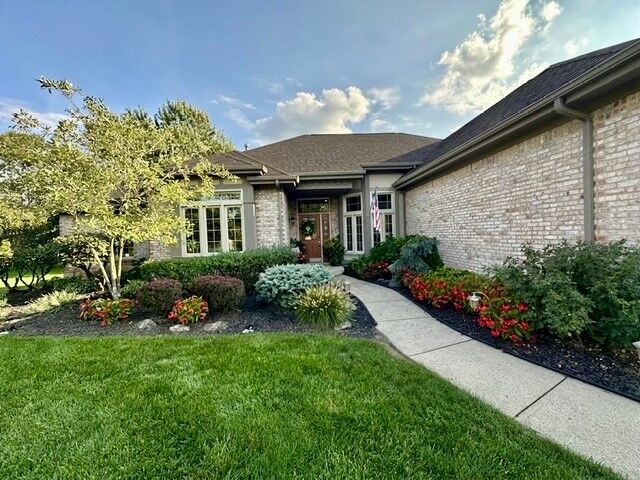 Property Photo: 2273 Hunters Ridge Boulevard OH 45434