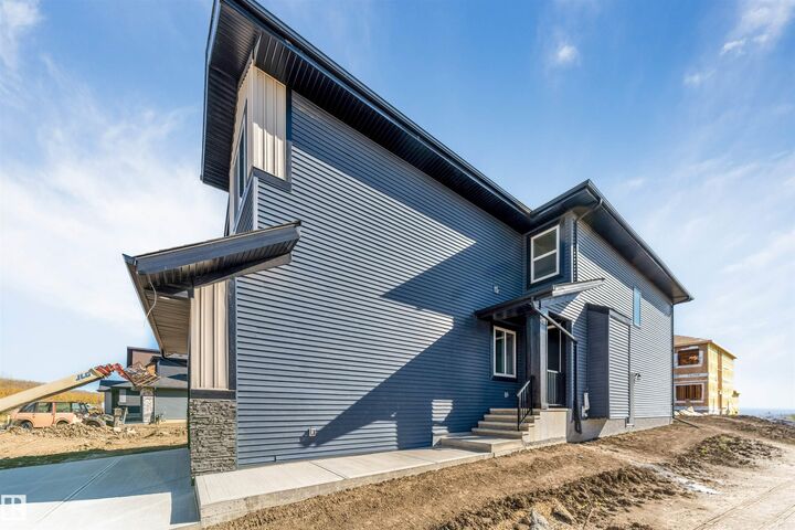 Property Photo:  4707 17 Avenue SW  AB T6X 1Y4 