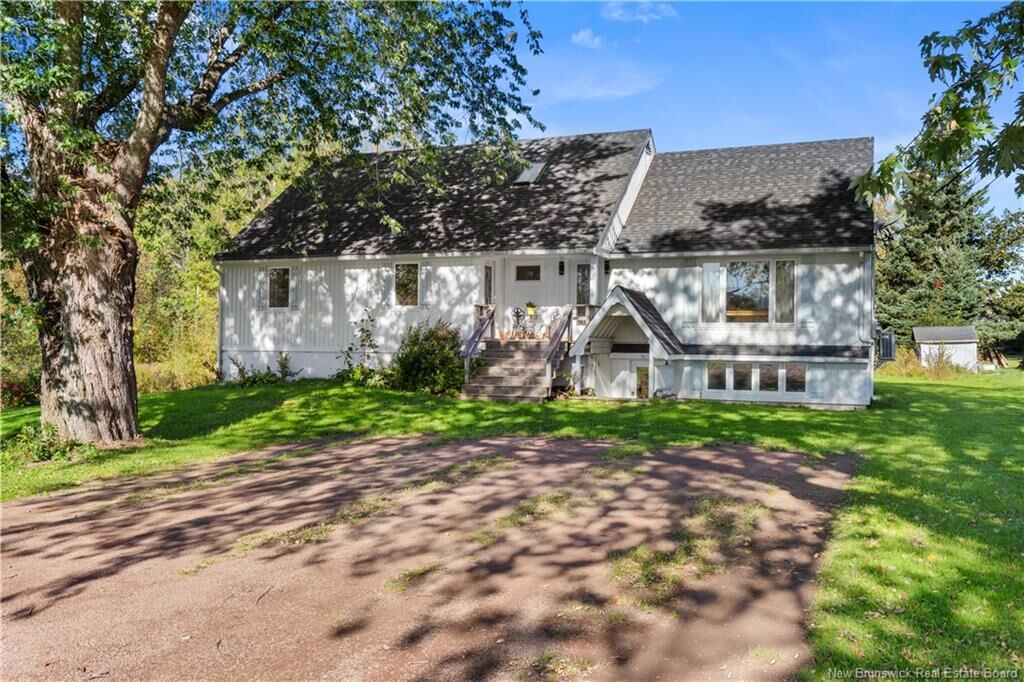Property Photo:  464 Greenwood  NB E4P 1V6 