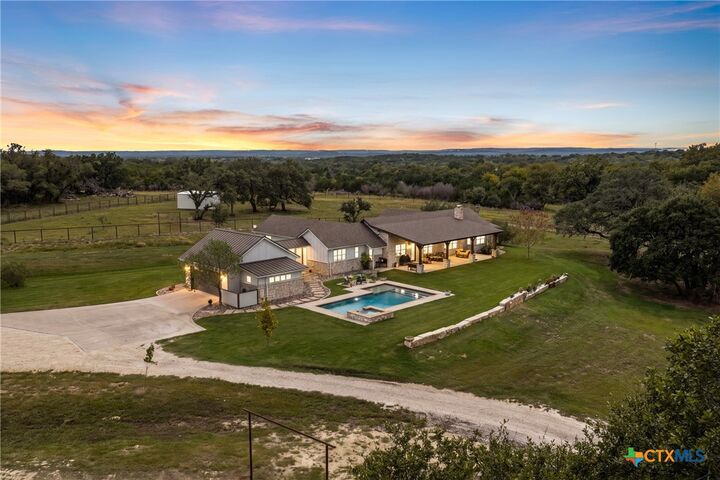 Property Photo: 2610 Fm 107 TX 76528