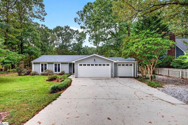Property Photo: 17 Woodharbor Drive SC 29687-4025