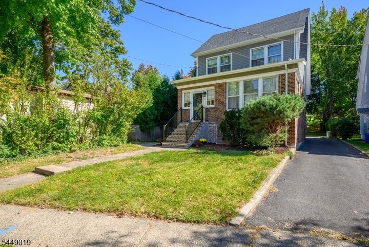 Property Photo:  52 Orchard Rd  NJ 07040 