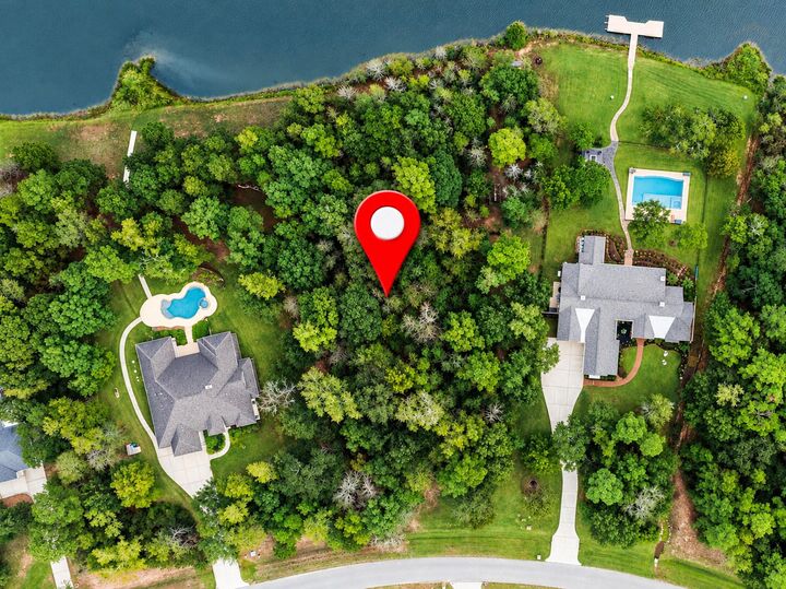 Property Photo: 236 Lakeside Hills Drive TX 77316