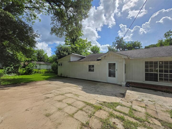 Property Photo:  9621 Sweetwater Lane  TX 77037 