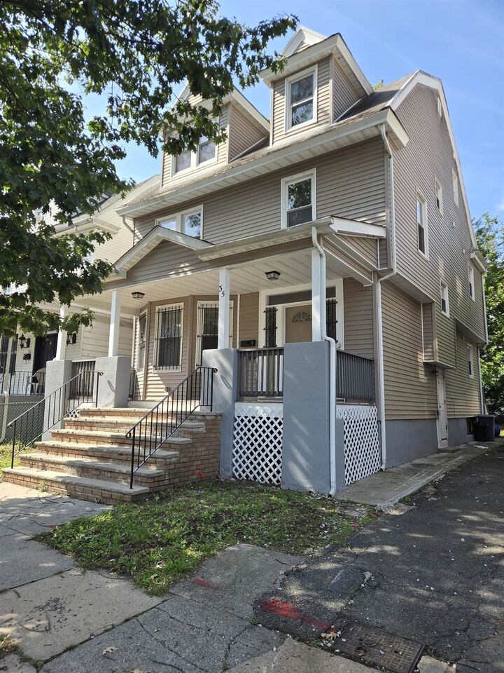 Property Photo:  35 North 16th St  NJ 07017 