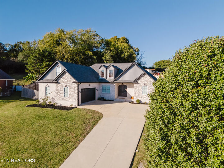 Property Photo: 8026 Canter Lane TN 37849
