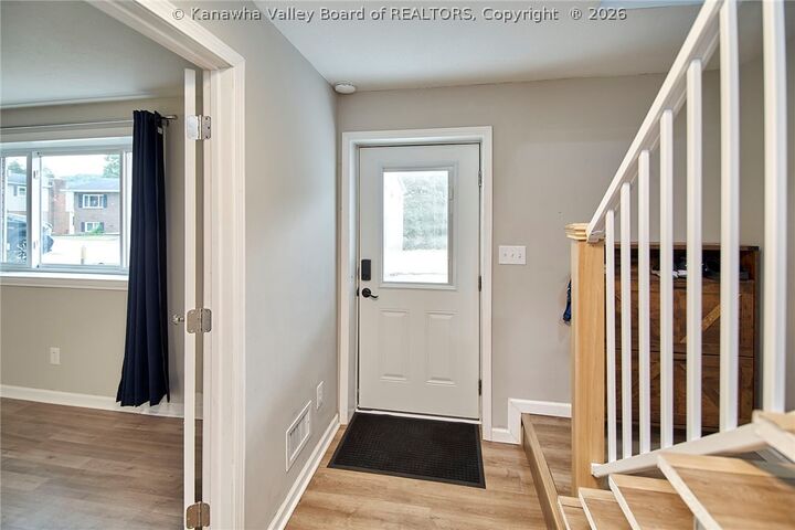 Property Photo: 1017 Greenland Circle WV 25309