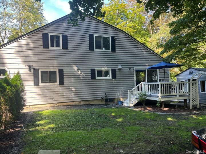 Property Photo:  17 Lakelands Avenue  NY 10925 