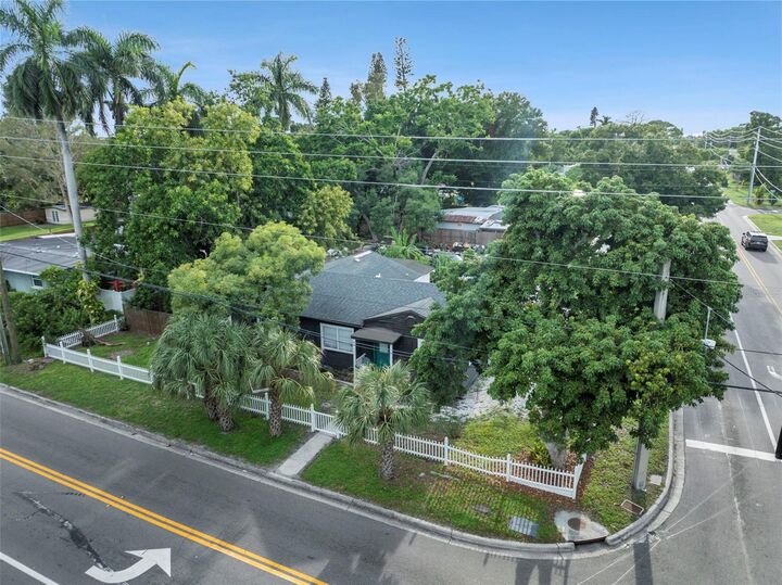 Property Photo:  1702 26th Street W  FL 34205 